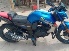 Yamaha FZs